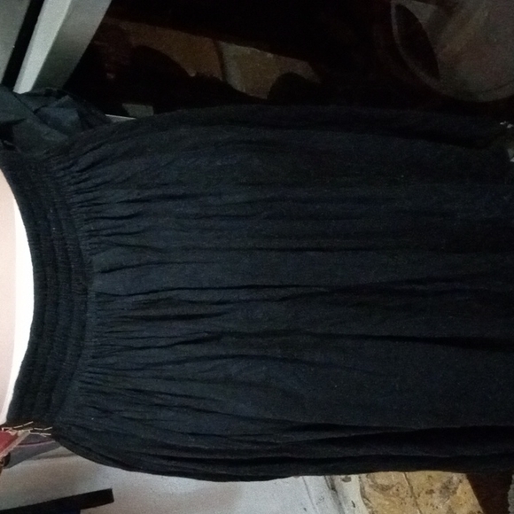 Jayne Ashley black pleated skirt with jewels. Sz M. 100 percent Rayon. - Picture 3 of 4